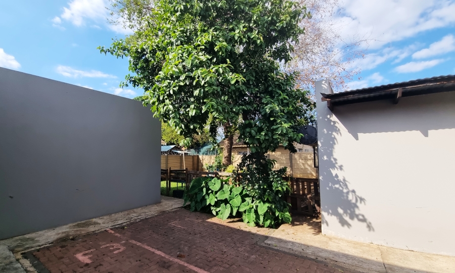 7 Bedroom Property for Sale in Oos Einde North West